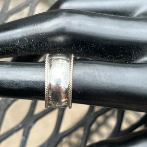 Chic sterling Silver Band Ring